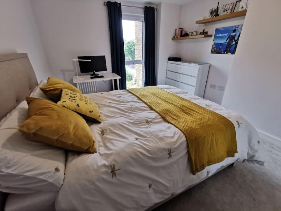 Luxury 1 Bedroom Flat With Balcony - St Anne'S Hove Exteriér fotografie